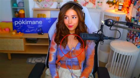 pokimane leaked nude|POKIMANE SHOWS HER TITS ON TWITCH LIVE STREAM。